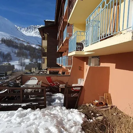 Rez-de-neige Terrasse 게스트하우스 라포